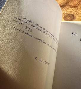 Le Livre De La Ley by Aleister Crowley